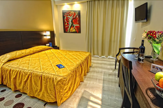 Imagen de la habitación del Hotel Sofia, Heraklion. Foto 4
