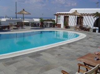 Imagen de la piscina del Hotel Sofia JMK. Foto 4