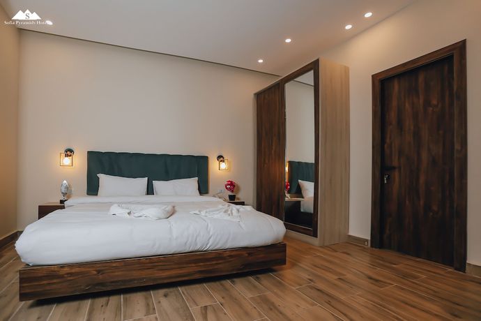 Imagen de la habitación del Hotel Sofia Pyramids. Foto 6