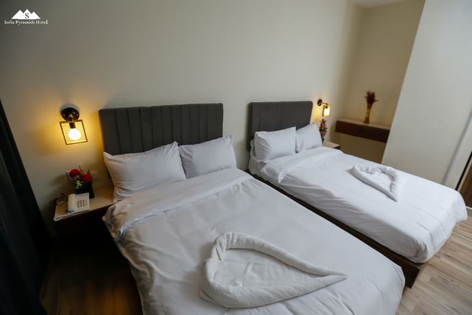 Imagen de la habitación del Hotel Sofia Pyramids. Foto 16
