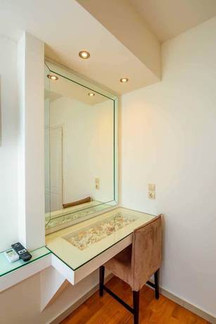 Imagen de la habitación del Hotel Sofia Resort Luxury Suites. Foto 4