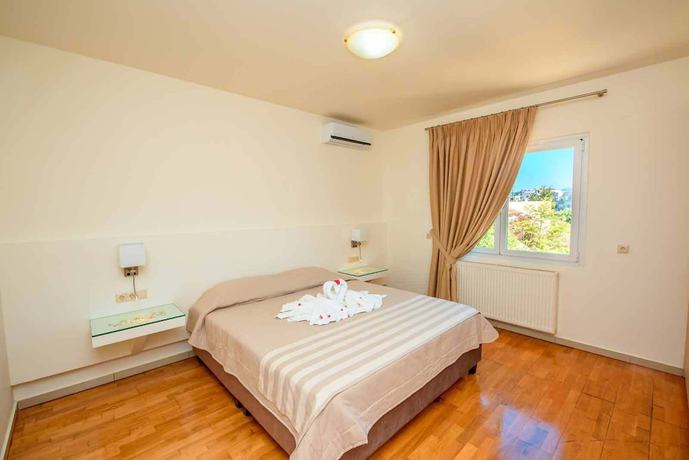 Imagen de la habitación del Hotel Sofia Resort Luxury Suites. Foto 5