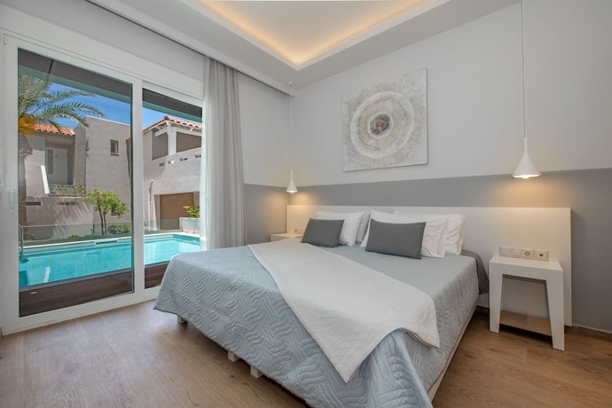 Imagen de la habitación del Hotel Sofia Resort Luxury Suites. Foto 13