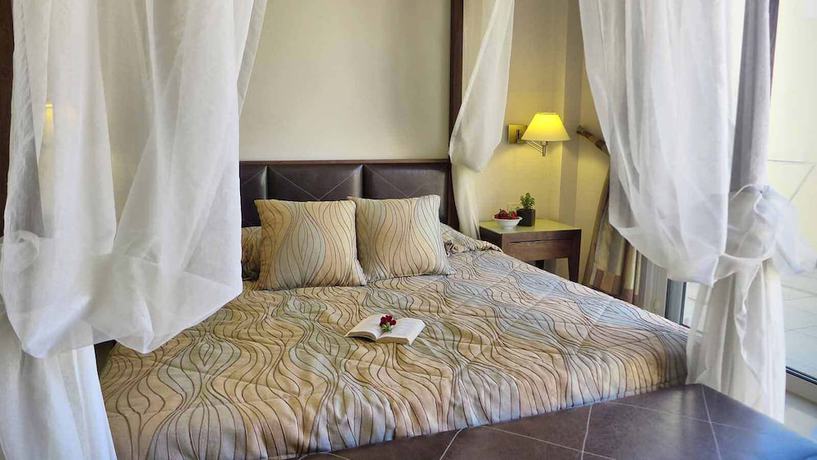 Imagen de la habitación del Hotel Sofia Resort Luxury Suites. Foto 19