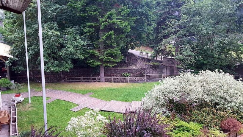 Imagen de los exteriores del Hotel Sofia, Sucevita. Foto 13