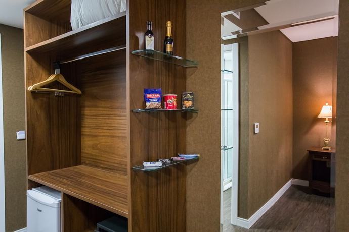 Imagen de la habitación del Hotel Sofistic. Foto 4