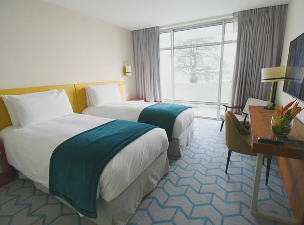 Imagen de la habitación del Hotel Sofitel Abidjan Hotel Ivoire. Foto 15