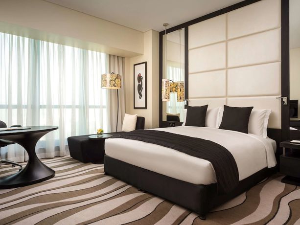 Imagen de la habitación del Hotel Sofitel Abu Dhabi Corniche. Foto 6