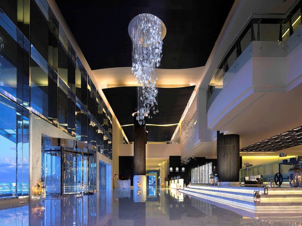Imagen de los interiores del Hotel Sofitel Abu Dhabi Corniche. Foto 19