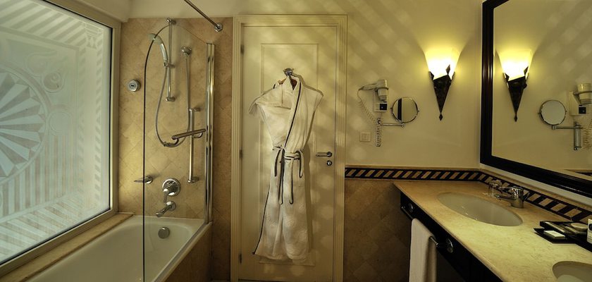 Imagen de la habitación del Hotel Sofitel Agadir Royal Bay Resort. Foto 12