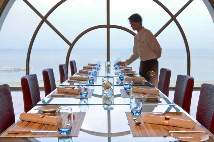 Imagen del bar/restaurante del Hotel Sofitel Al Khobar The Corniche. Foto 4