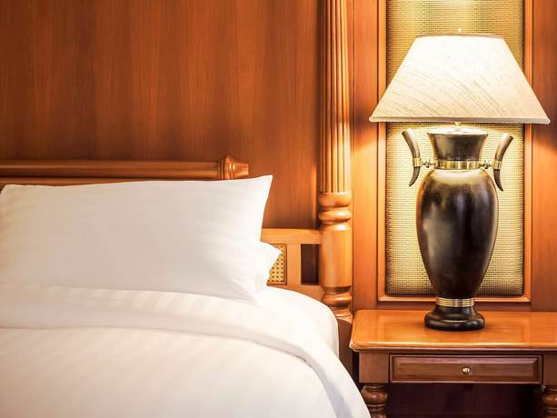 Imagen de la habitación del Hotel Sofitel Angkor Phokeethra Golf and Spa Resort. Foto 15