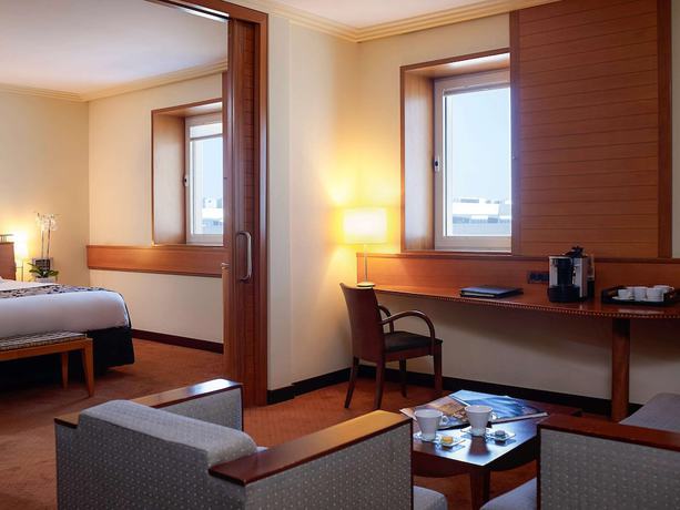 Imagen de la habitación del Hotel Sofitel Athens Airport. Foto 15