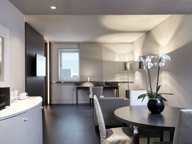 Imagen de la habitación del Hotel Sofitel Athens Airport. Foto 17