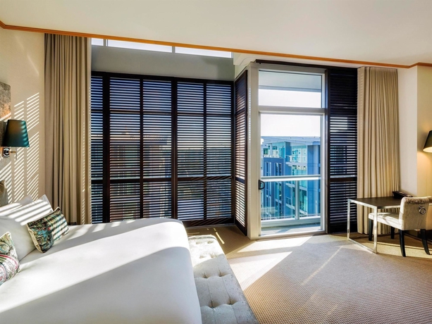 Imagen de la habitación del Hotel Sofitel Auckland Viaduct Harbour. Foto 5