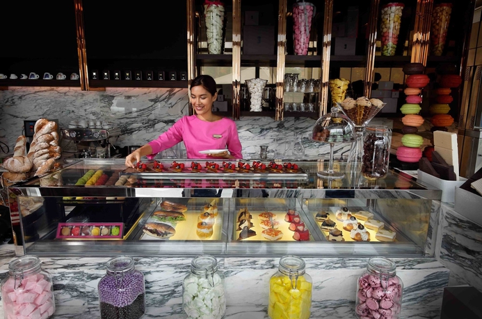 Imagen del bar/restaurante del Hotel Sofitel Bangkok Sukhumvit. Foto 6