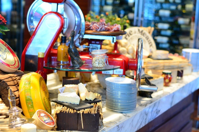 Imagen del bar/restaurante del Hotel Sofitel Bangkok Sukhumvit. Foto 7