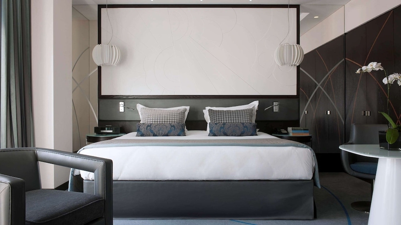 Imagen de la habitación del Hotel Sofitel Beirut Le Gabriel. Foto 2