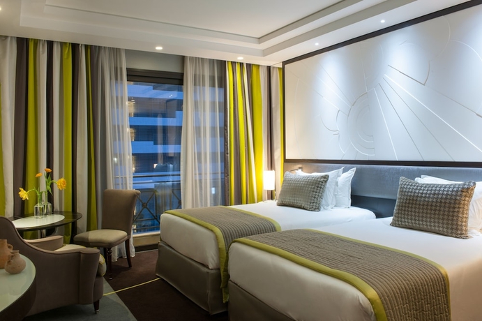 Imagen de la habitación del Hotel Sofitel Beirut Le Gabriel. Foto 15