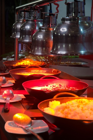 Imagen del bar/restaurante del Hotel Sofitel Bora Bora Marara Beach Resort. Foto 8