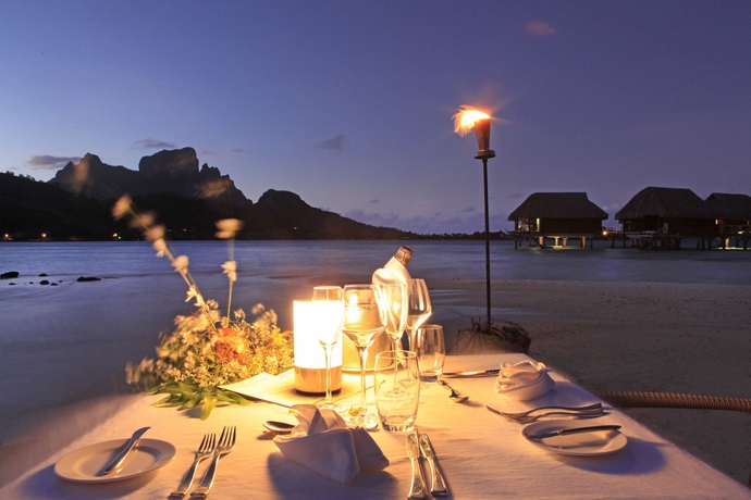 Imagen de los exteriores del Hotel Sofitel Bora Bora Private Island. Foto 13