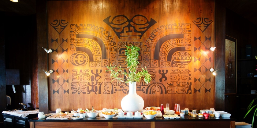 Imagen del bar/restaurante del Hotel Sofitel Bora Bora Private Island. Foto 5