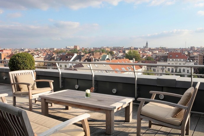 Imagen de los exteriores del Hotel Sofitel Brussels Europe. Foto 11