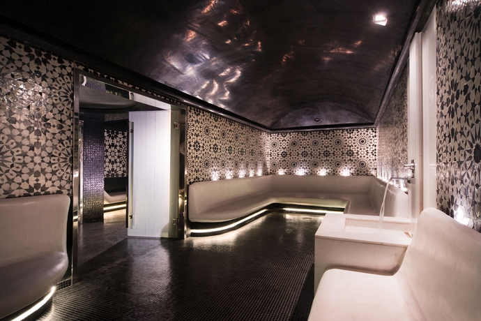 Imagen de la piscina del Hotel Sofitel Casablanca Tour Blanche. Foto 16