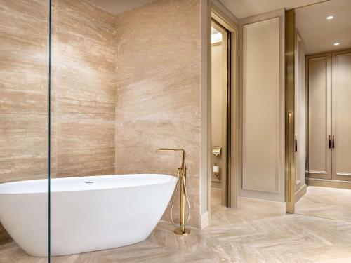 Imagen general del Hotel Sofitel Cotonou Marina Hotel & Spa. Foto 11