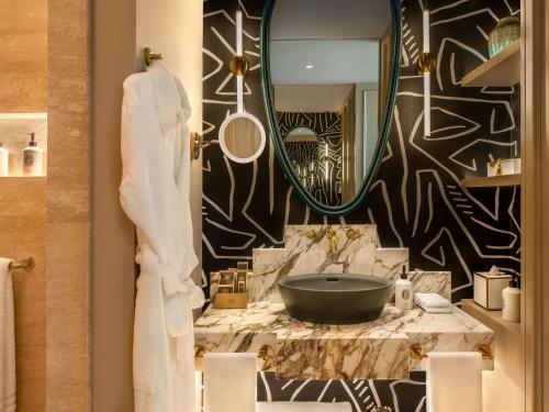 Imagen de la habitación del Hotel Sofitel Cotonou Marina Hotel & Spa. Foto 19