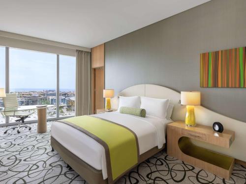 Imagen de la habitación del Hotel Sofitel Dubai Downtown. Foto 18