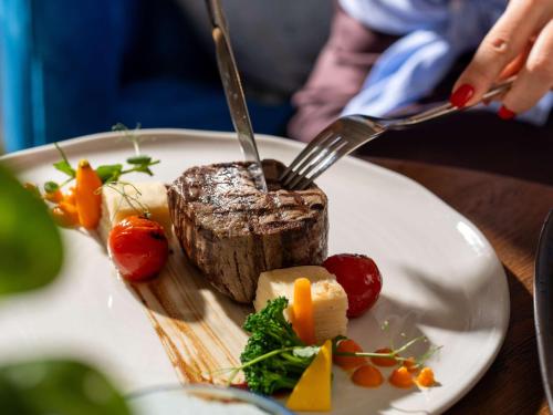 Imagen general del Hotel Sofitel Dubai Downtown. Foto 6