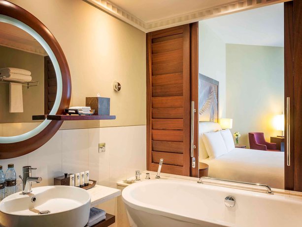 Imagen de la habitación del Hotel Sofitel Dubai Jumeirah Beach. Foto 9