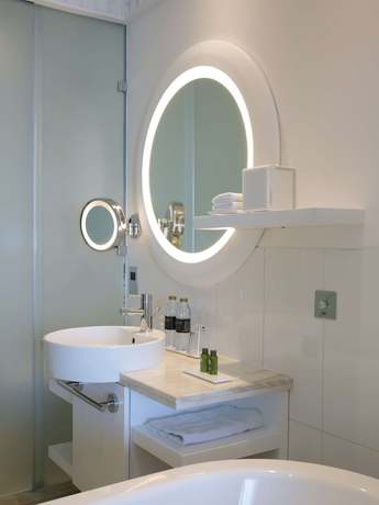 Imagen de la habitación del Hotel Sofitel Dubai Jumeirah Beach. Foto 11