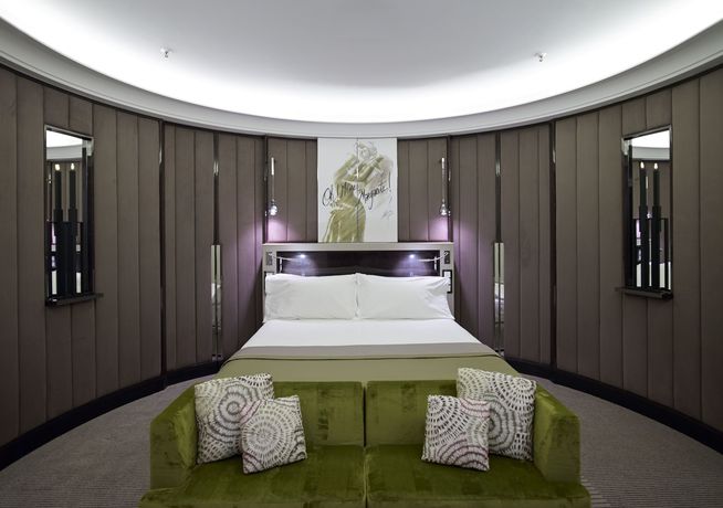 Imagen de la habitación del Hotel Sofitel Frankfurt Opera. Foto 13