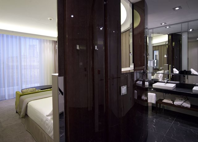 Imagen de la habitación del Hotel Sofitel Frankfurt Opera. Foto 14