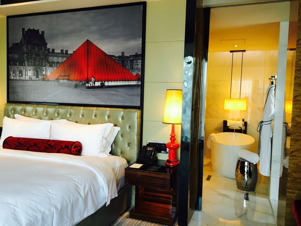 Imagen de la habitación del Hotel Sofitel Guangzhou Sunrich. Foto 8