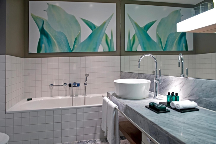 Imagen de la habitación del Hotel Sofitel Hamburg Alter Wall. Foto 5