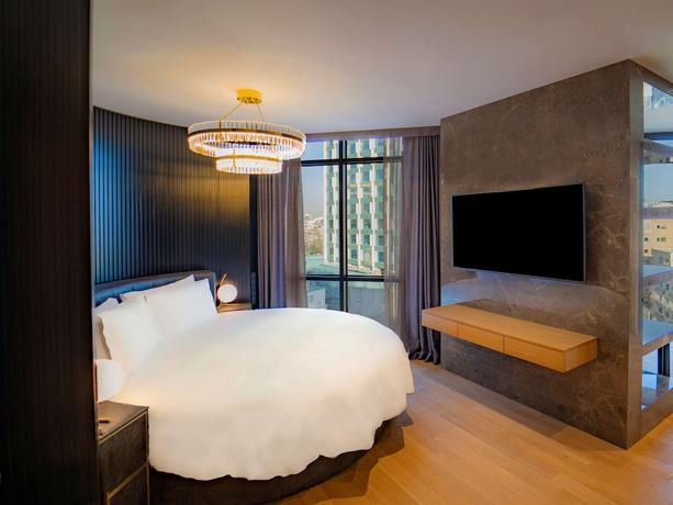 Imagen de la habitación del Hotel Sofitel Istanbul Taksim. Foto 16