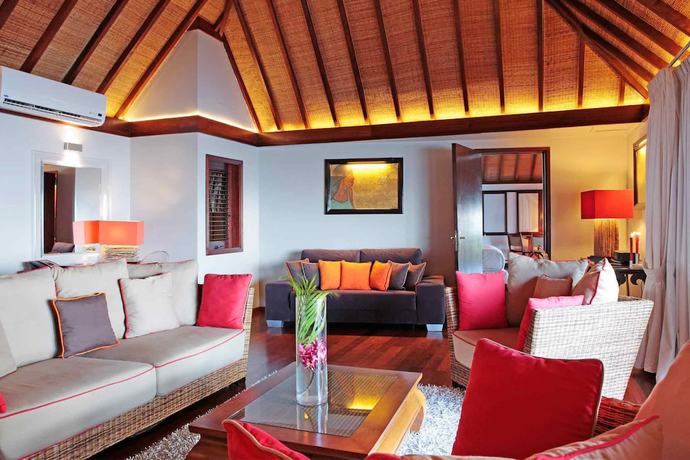 Imagen de la habitación del Hotel Sofitel Kia Ora Moorea Beach Resort. Foto 14