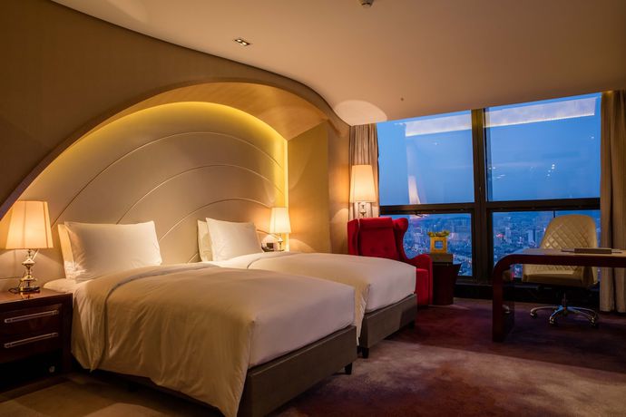 Imagen de la habitación del Hotel Sofitel Kunming. Foto 12