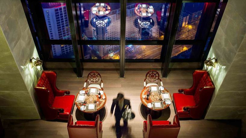 Imagen del bar/restaurante del Hotel Sofitel Kunming. Foto 2