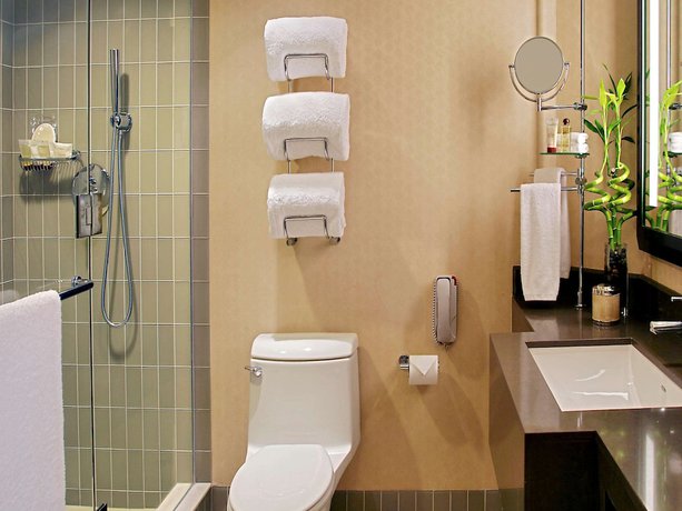 Imagen de la habitación del Hotel Sofitel La At Beverly Hills. Foto 2