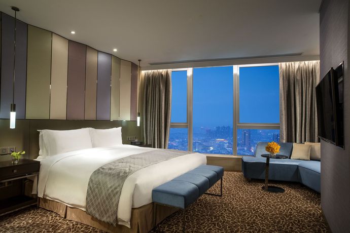 Imagen de la habitación del Hotel Sofitel Lianyungang Suning. Foto 14