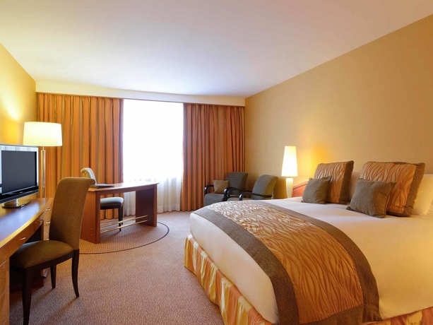 Imagen de la habitación del Hotel Sofitel Luxembourg Europe. Foto 11