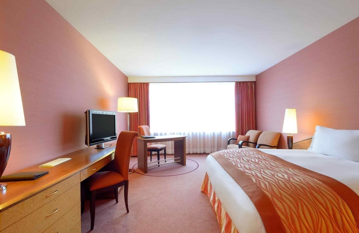 Imagen de la habitación del Hotel Sofitel Luxembourg Europe. Foto 12