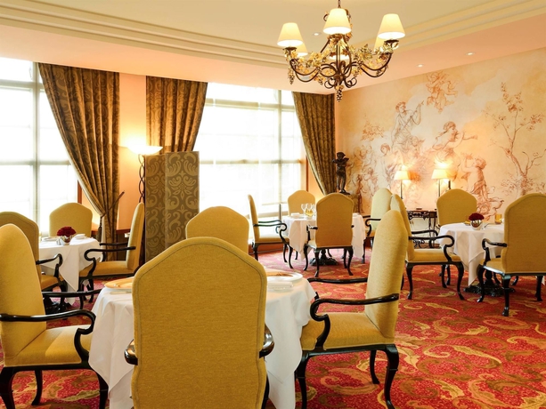 Imagen del bar/restaurante del Hotel Sofitel Luxembourg Europe. Foto 5