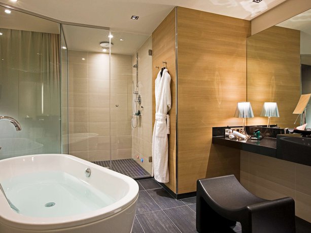 Imagen de la habitación del Hotel Sofitel Luxembourg Le Grand Ducal. Foto 16
