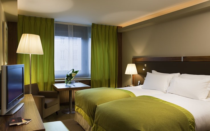 Imagen de la habitación del Hotel Sofitel Lyon Bellecour. Foto 4