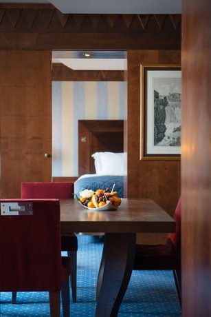 Imagen de la habitación del Hotel Sofitel Lyon Bellecour. Foto 8